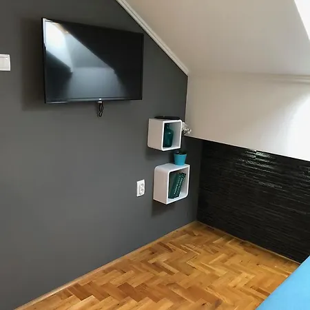 アパート Pop Art *