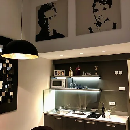 アパート Pop Art *